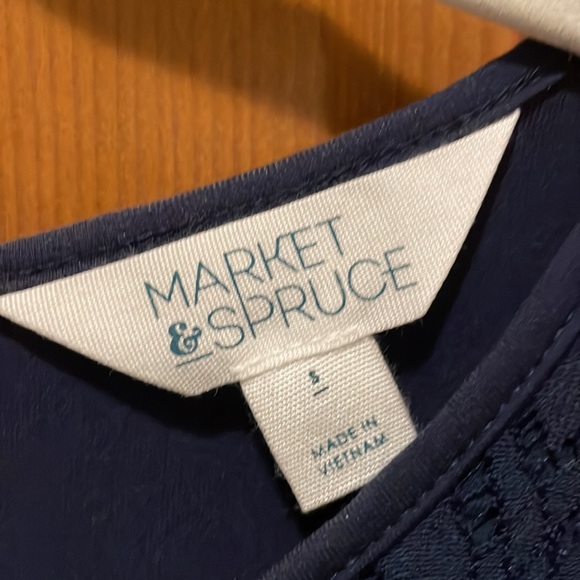 Lace Blouse - Picture 3 of 3